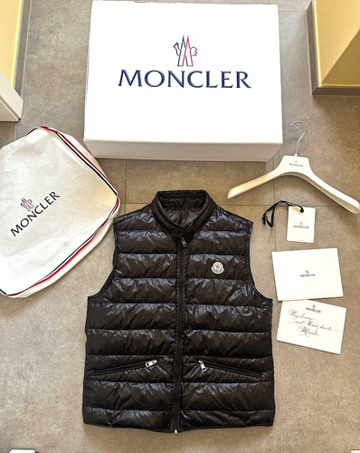 Moncler gui - moncler,